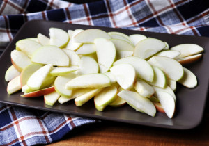 Simple & Healthy Apple Nachos - Step 1 - Slice Apples