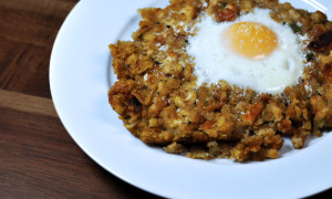 Black Friday Breakfast - Eggs Baked in Stuffing - Easy & Quick Thanksgiving Leftover Recipe