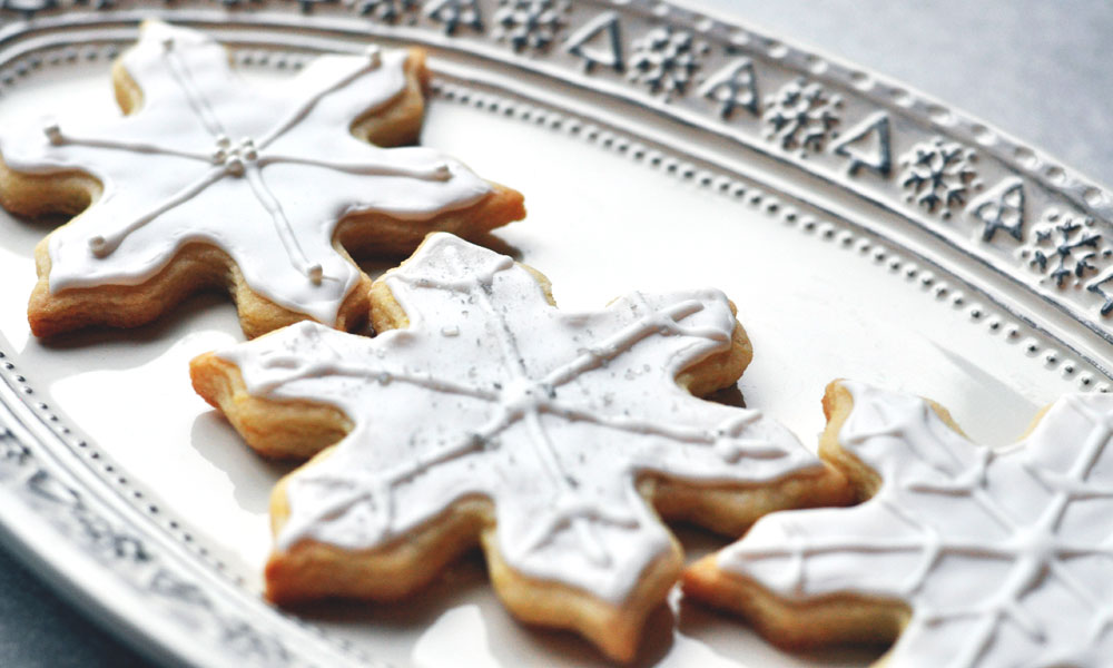 Creative Cookies for Christmas | Baking Sugar Cookie Tradition | www.borncreativeblog.com